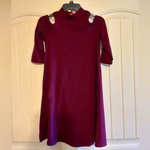 Maroon sz M dress. Off the shoulder with 3/4 inch sleeves 32 in from neck to hem